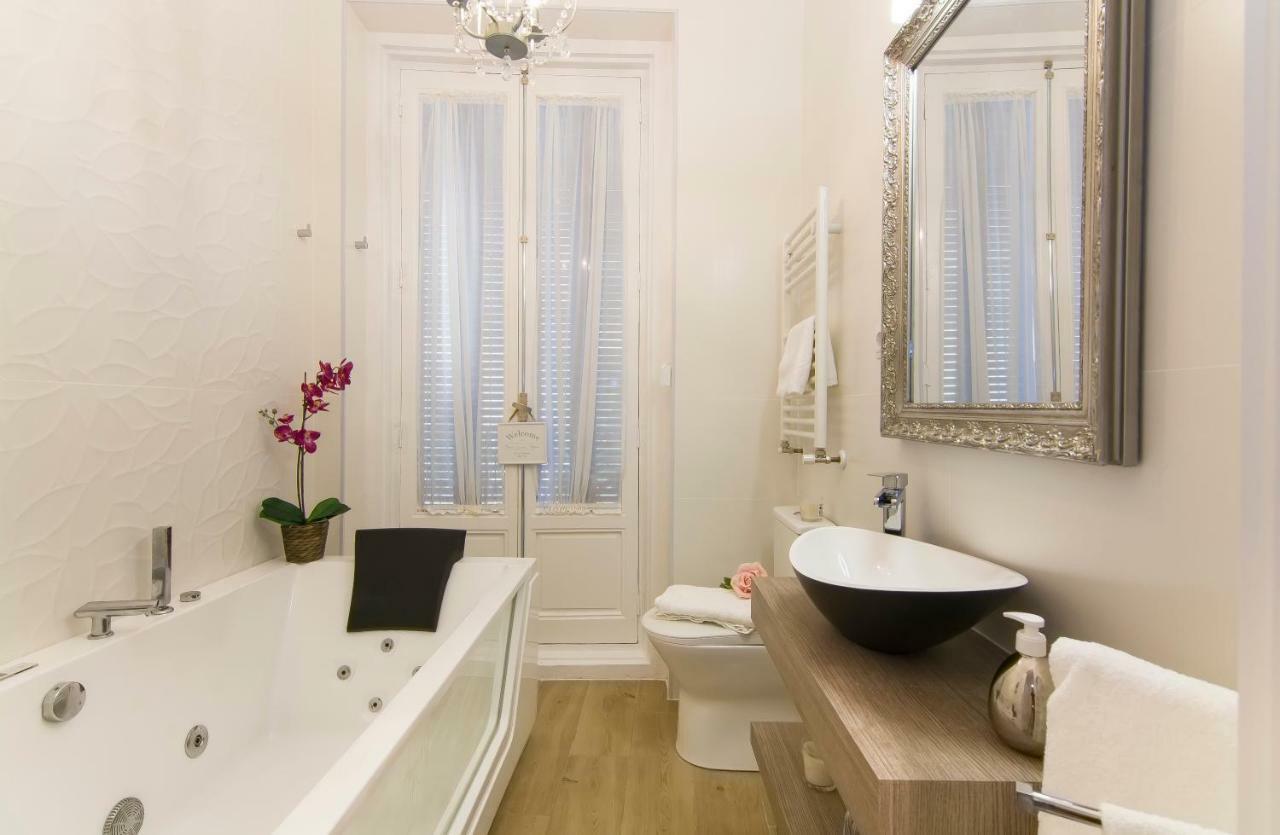Sol Luxury Suites Madrid Eksteriør billede