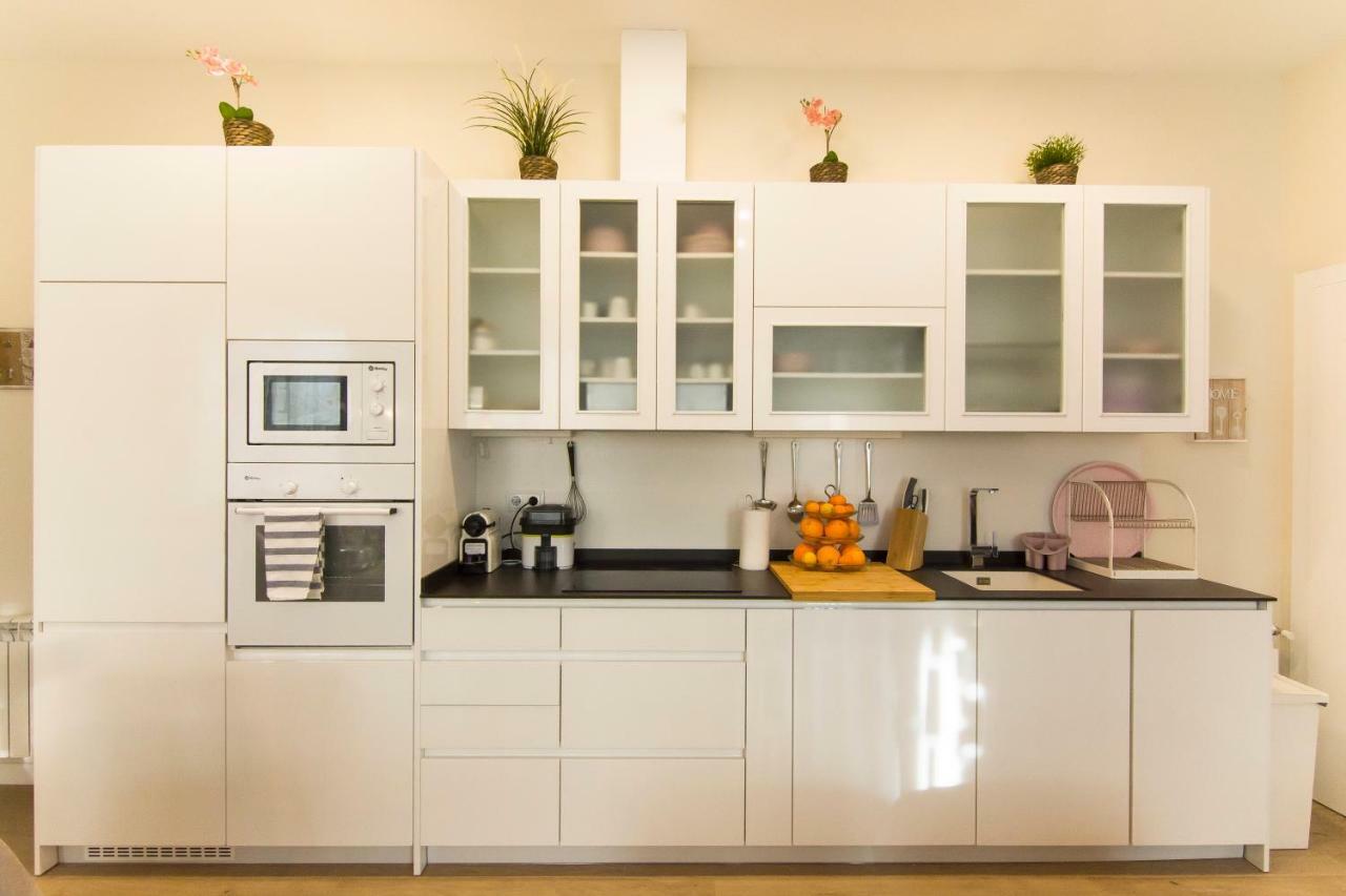 Sol Luxury Suites Madrid Eksteriør billede