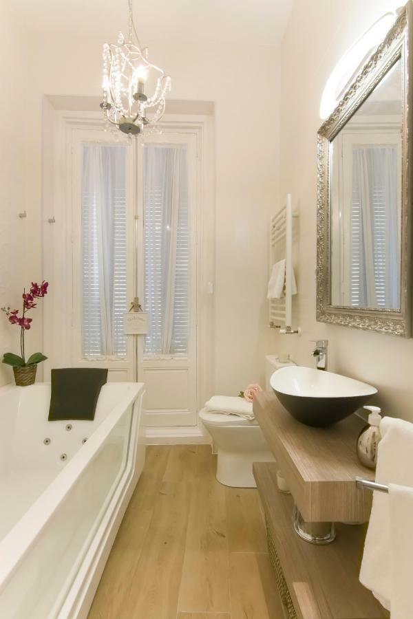 Sol Luxury Suites Madrid Eksteriør billede