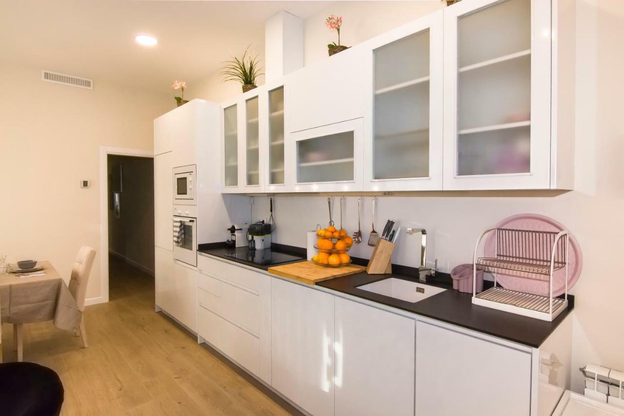 Sol Luxury Suites Madrid Eksteriør billede