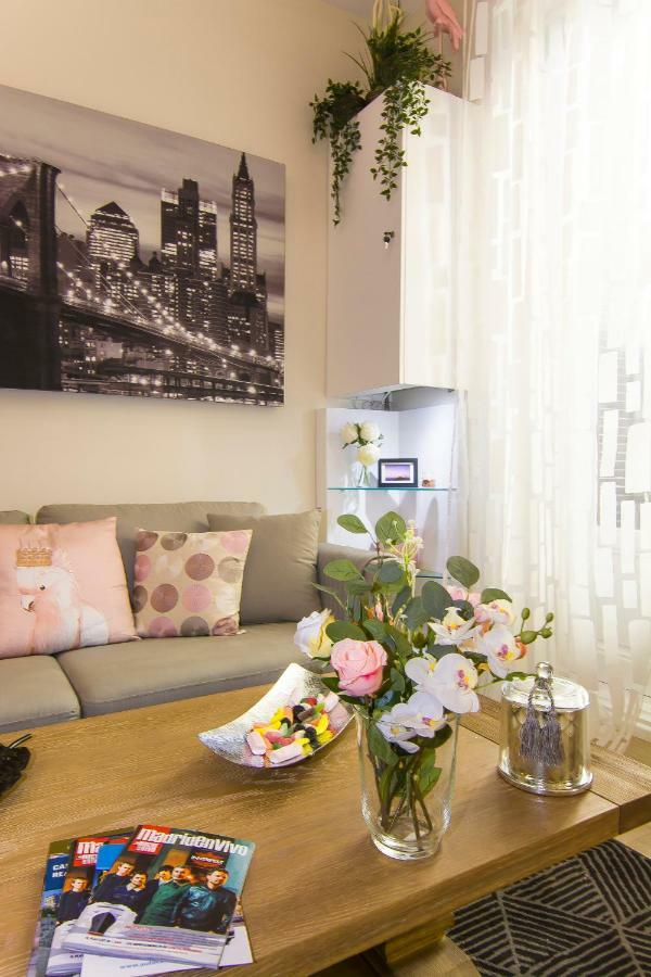 Sol Luxury Suites Madrid Eksteriør billede