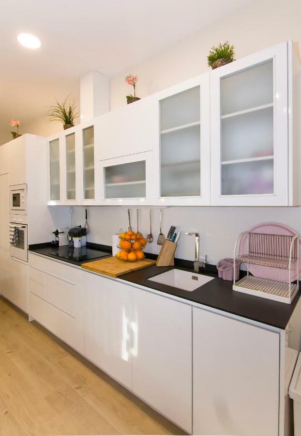 Sol Luxury Suites Madrid Eksteriør billede