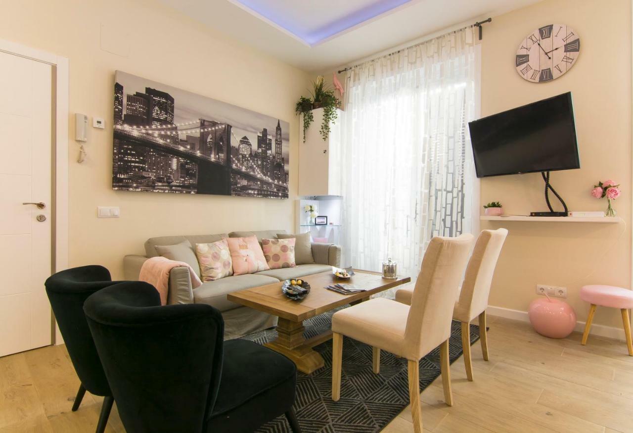 Sol Luxury Suites Madrid Eksteriør billede