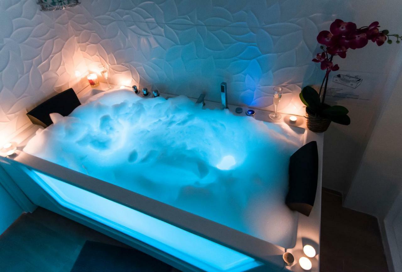Sol Luxury Suites Madrid Eksteriør billede