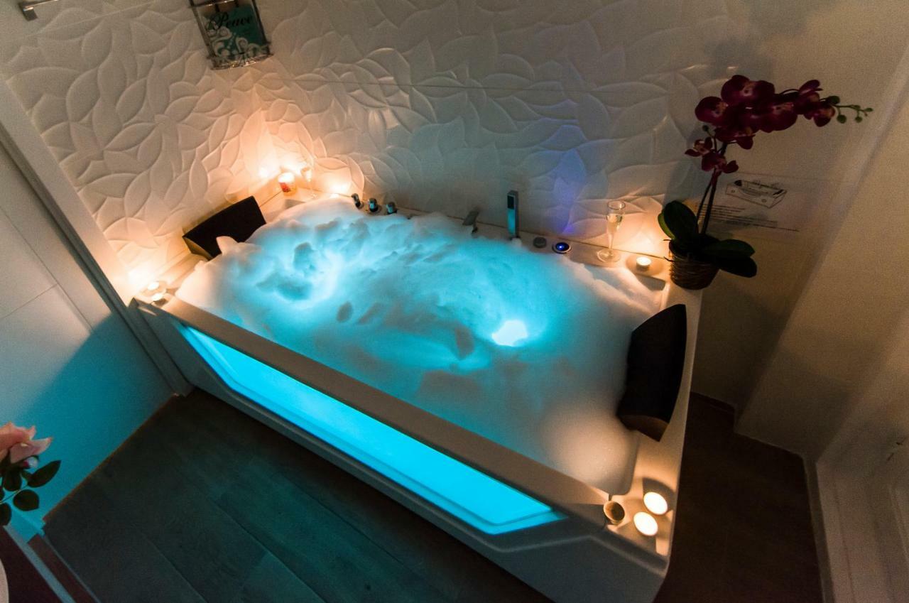 Sol Luxury Suites Madrid Eksteriør billede
