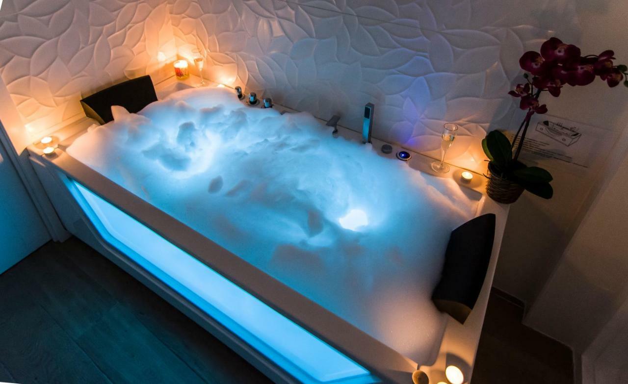 Sol Luxury Suites Madrid Eksteriør billede